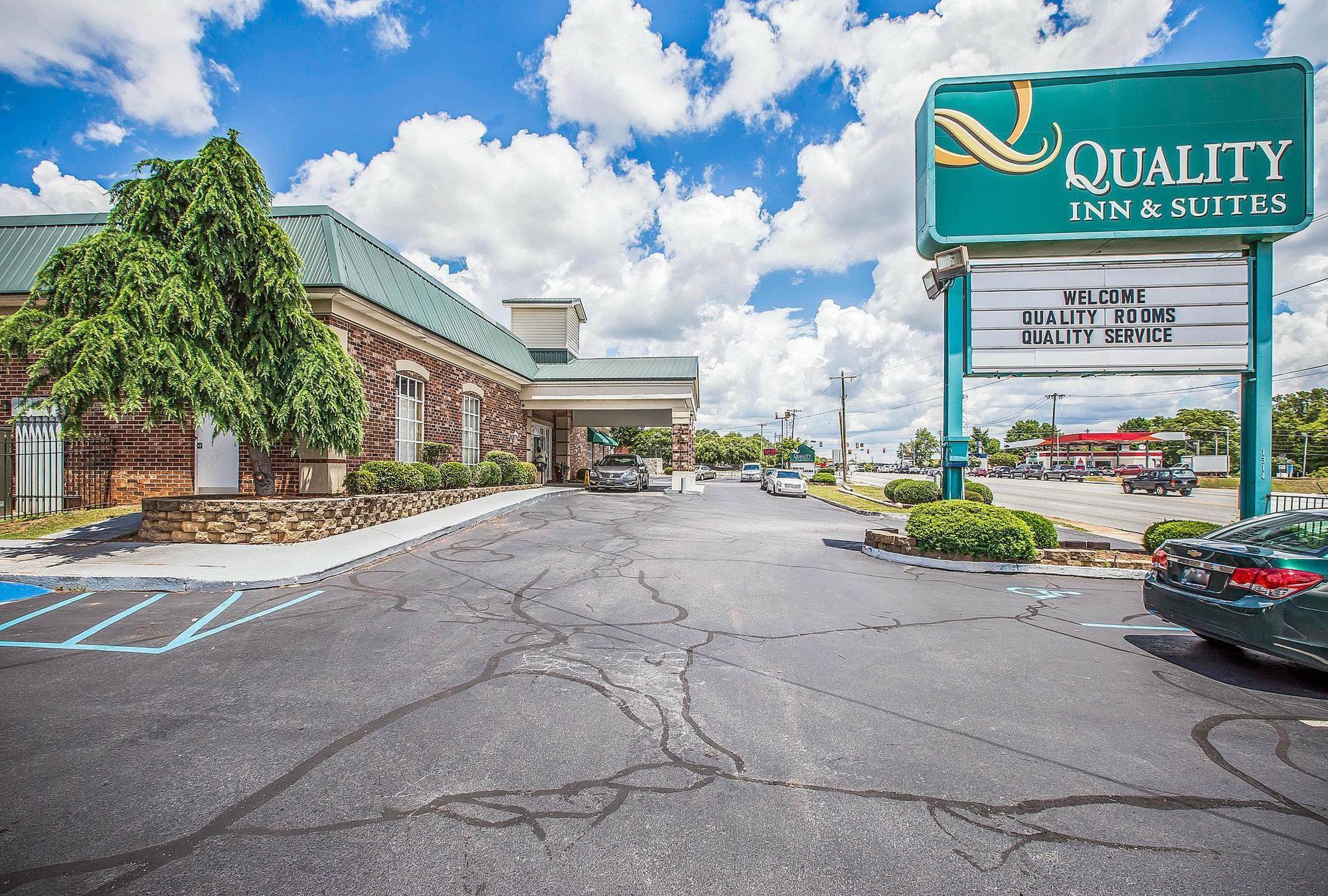 Greenville Inn & Suites Exteriér fotografie