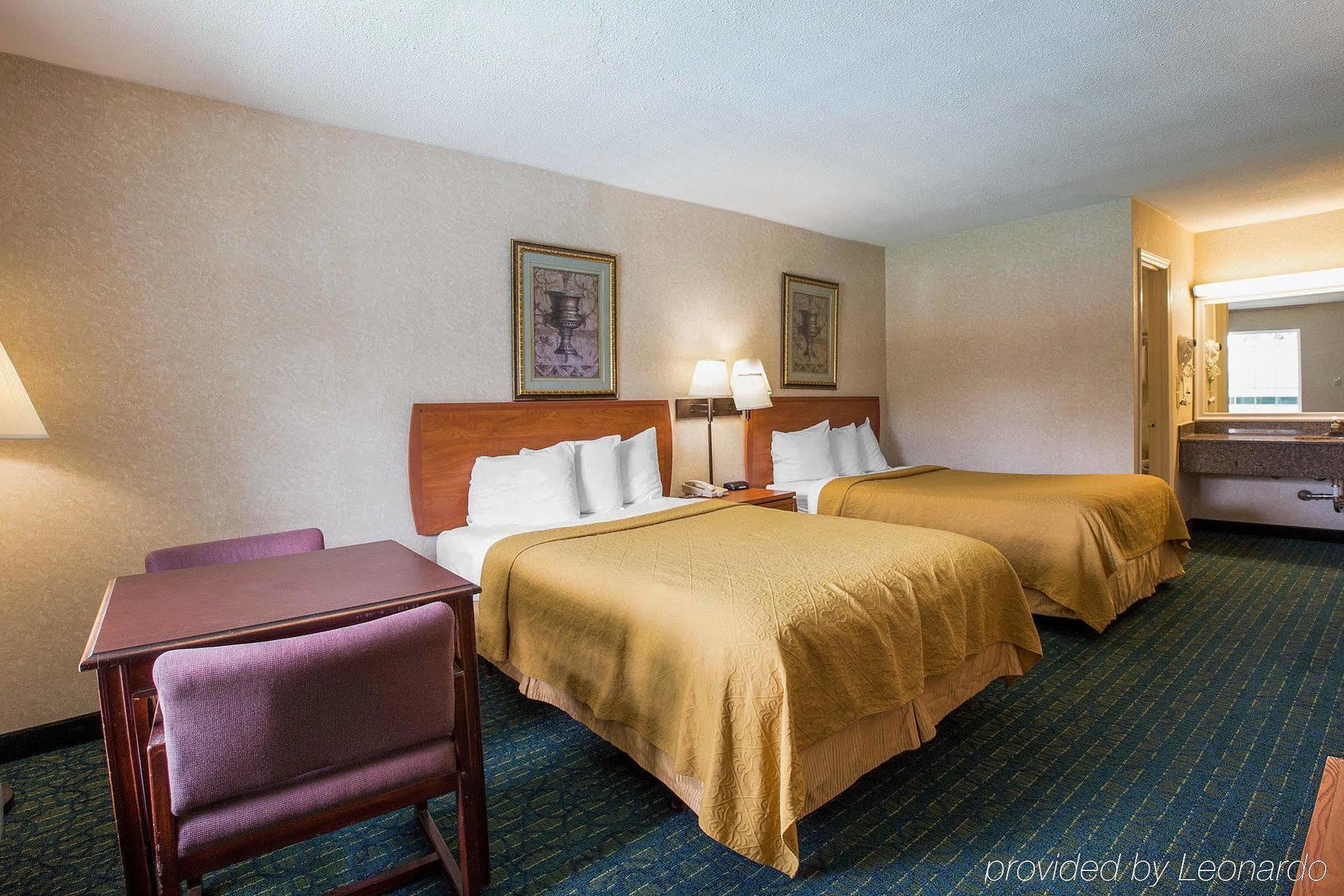 Greenville Inn & Suites Exteriér fotografie