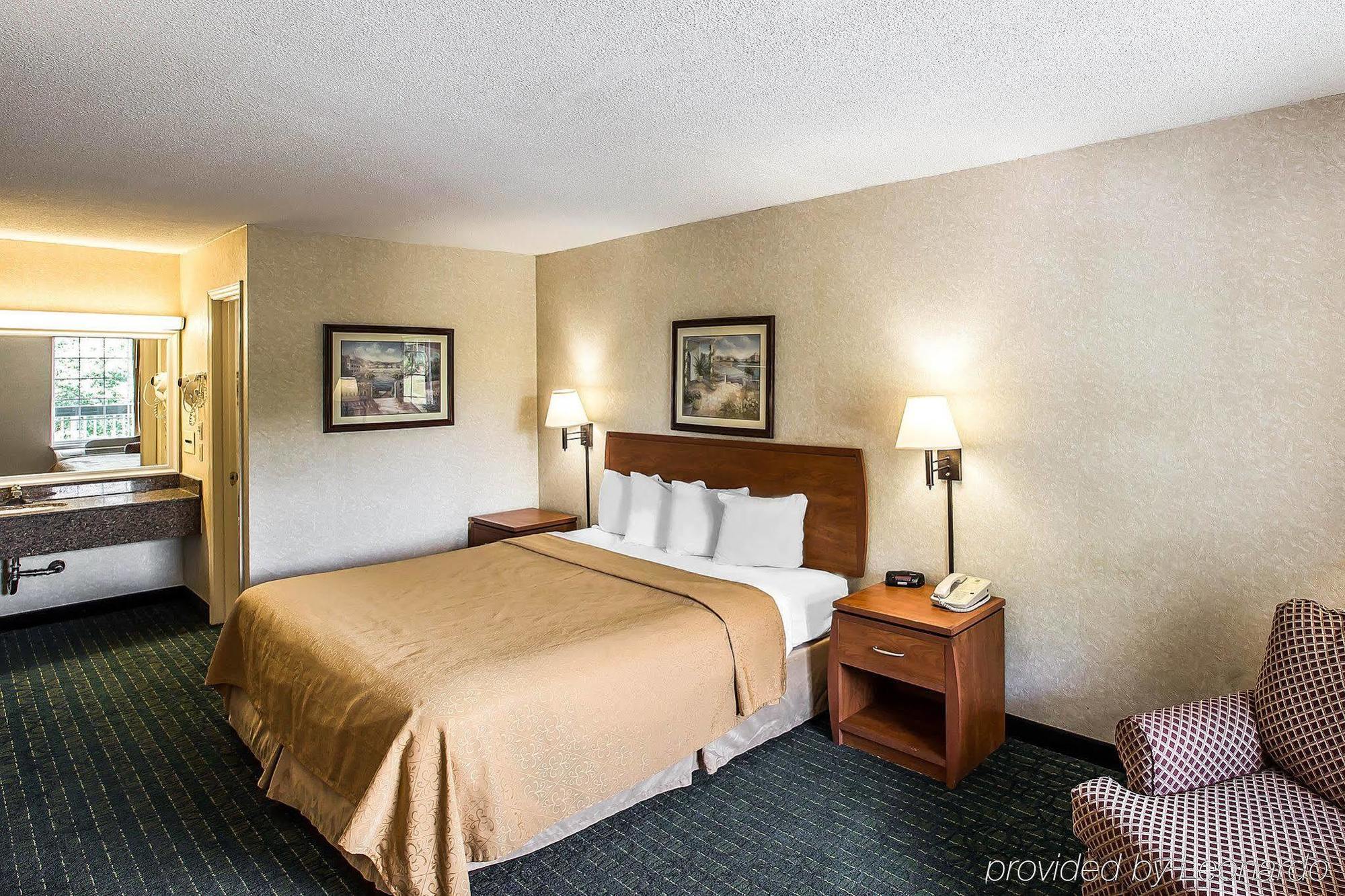 Greenville Inn & Suites Exteriér fotografie