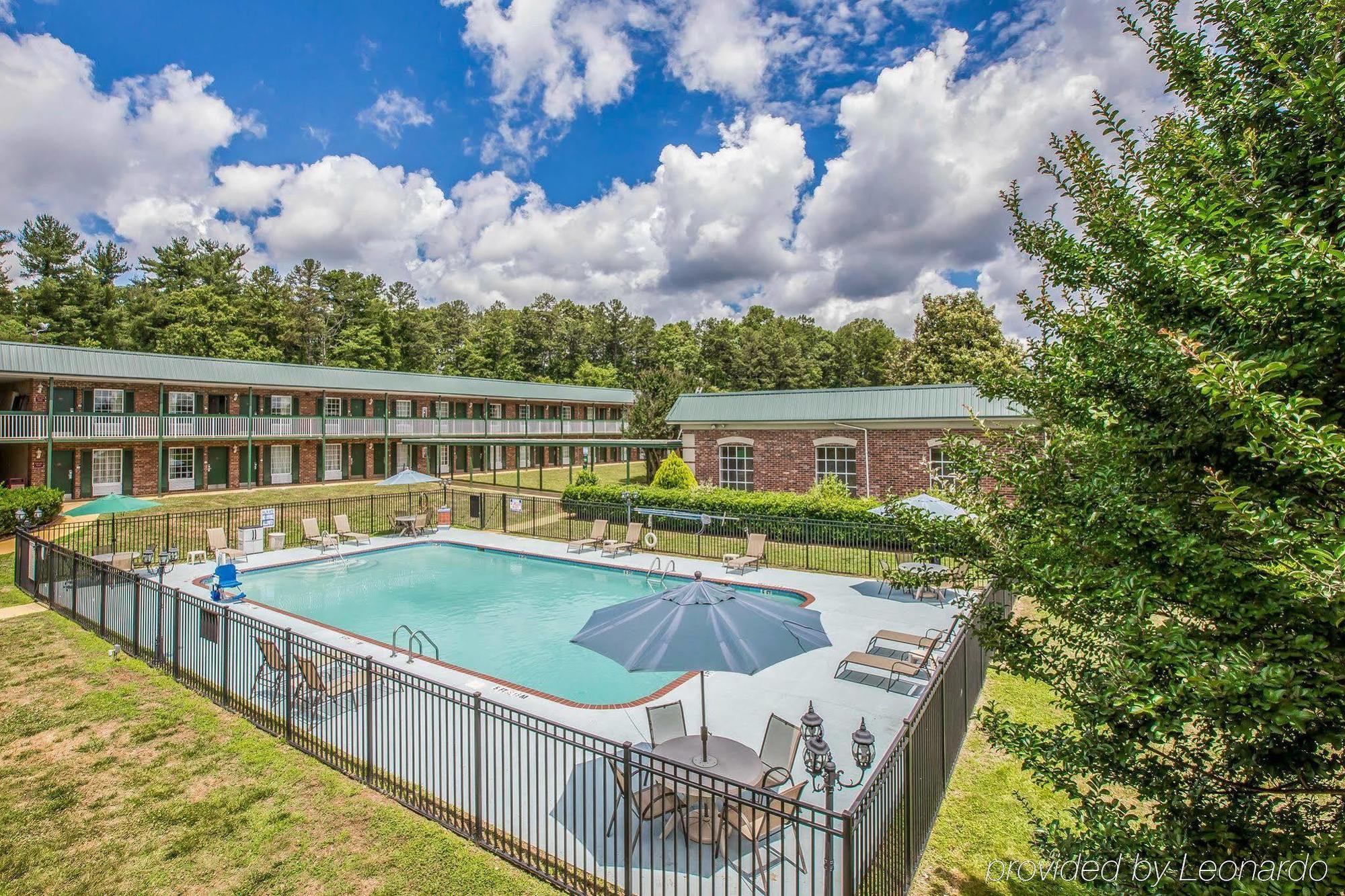 Greenville Inn & Suites Exteriér fotografie